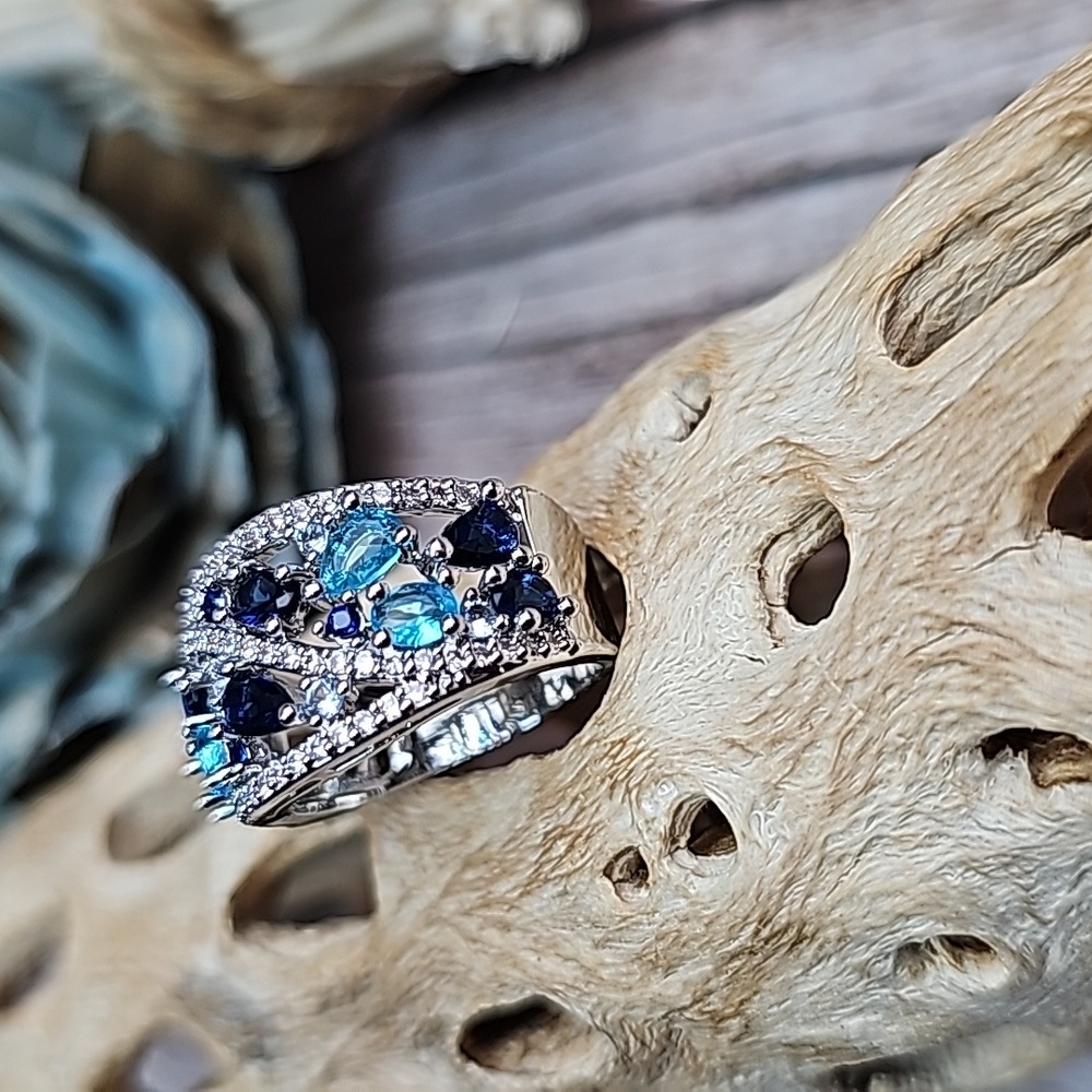 NIB PLATINUM PLATED CREATED SAPPHIRE AQUAMARINE ZIRCON FASHION RING - Picture 2 of 16